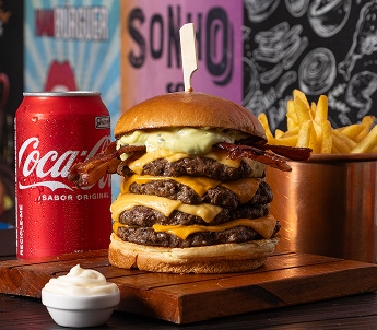 Foto do Combo Predador - Pelotas Burgers