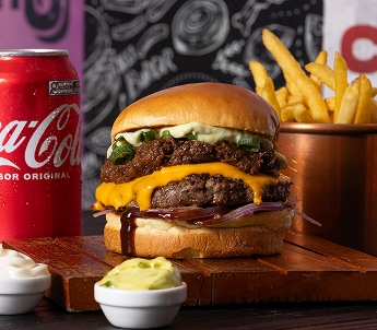 Foto do Combo Costeleta - Pelotas Burgers